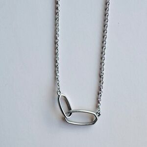 Kendra Scott silver tone necklace